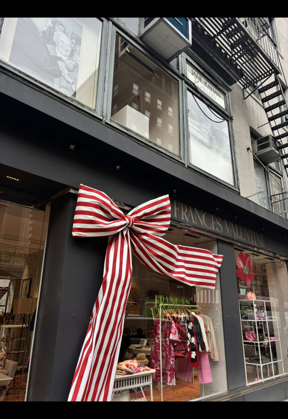 Last full day in the city😭😭 @Beyond Yoga @renttherunway #nyc #newyorkcity #dayinmylife #thanksgiving 