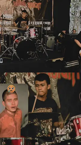 Dia lupa dirinya tapi tidak lupa dengan Tuhan dan Playlist nya 🔥❤️‍🩹 #dewithreesixty #threesixty #threesixtyskatepunk #poppunk #poppunkmusic 