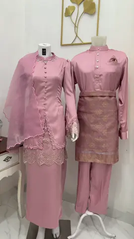 Set melayu cocok buat hari raya nih.. Terima jasa jahit dan payetan online dan offline.. Bisa request model dan ukuran. Serius order wa 085287690375 (NO CALL) 📍Alamat Gallery: Jalan Teropong Gang Harmoni Kota Pekanbaru #galleryrizieq  #fyppppppppppppppppppppppp #jahitonline  #bajumelayu #kurungmelayu 