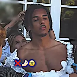 لە دەرەوەی یاریگاا رێک ژنە#actives? #درافن⚜️ #foryou #tiktok ikkkkkkkkkkkkkkk