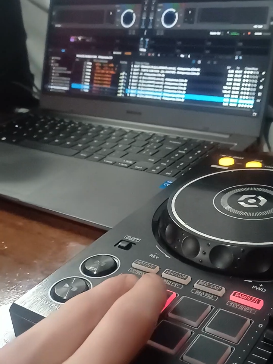 Respondendo a @ala.dj89 como colocar pontos nos pads da ddj? #ddj400 #dj #rekordbox 