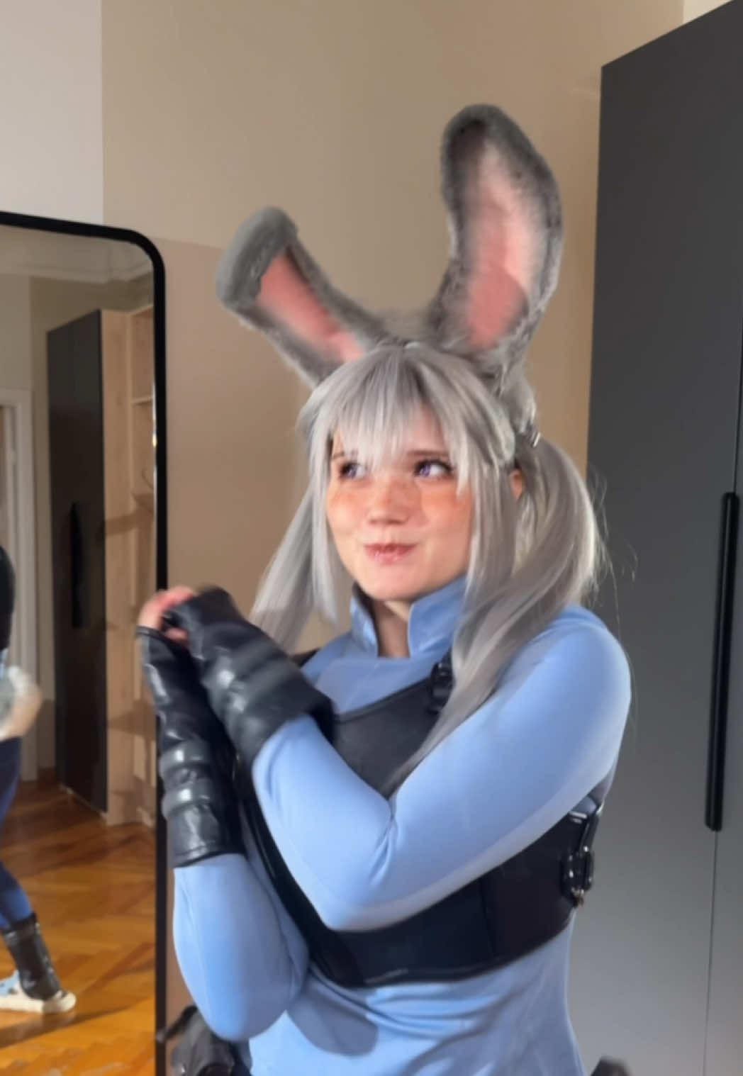 #Zootopia #Zootopiacosplay #JudyHopps #JudyHoppscosplay #OfficerHopps 
