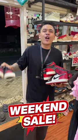 Pusat sepatu bekas tulungagung ada promo cah all item harga 199Rb dan 249Rb an aja bebas pilih ! Diskon selama weekend 3 hari jumat - minggu #promomakangajian #tulungagung #tulungagung24jam 