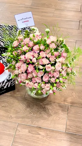 🌹✨ ورد خميس مشيط… جمال يعبّر عن مشاعرك! نقدّم لكم أجمل باقات الورد وتنسيقات الهدايا في خميس مشيط بتفاصيل راقية ولمسات فنية تزيد كل مناسبة جمال وأناقة. نوفر لكم: 💐 باقات ورد طبيعي بتنسيقات عصرية 🎁 صناديق ورد وهدايا فخمة 🤍 تغليف احترافي ولمسات خاصة 🌸 ورد للمناسبات: تخرج – خطوبة – مواليد – زيارات 🚗 توصيل داخل خميس مشيط مع تصوير قبل التسليم خلي الهدية تترك أثر… والورد يحكي بدالك 🌹💗 #ورد_خميس_مشيط #تنسيق_ورد #خميس_مشيط #باقات_ورد #هدايا 