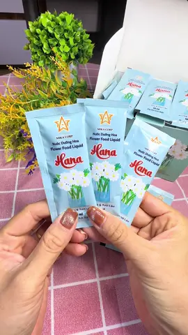 Bí kíp để hoa nở đều, nở đẹp, lâu tàn là đây nha chị em. Nước dưỡng hoa Hana #nuocduonghoa #nuocduonghoahana #nuocduonghoatuoilau #nuocduonghoalautan #tiemcuathy129 