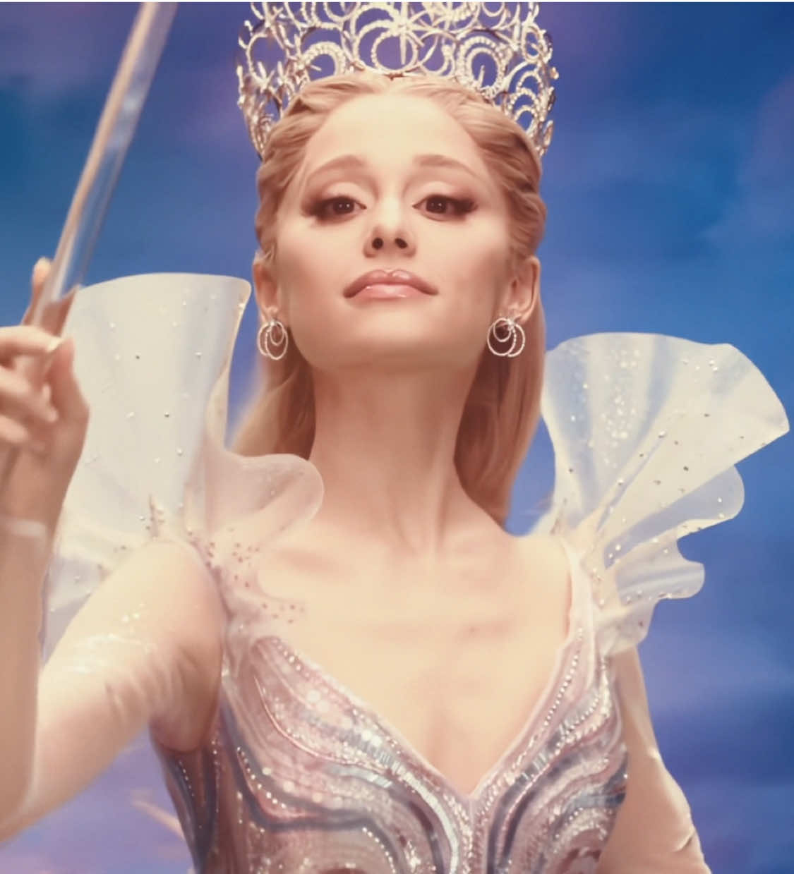 she ate this movie up #arianagrande #glinda #glindaupland #wicked #fyp Ariana grande as Glinda wicked for good edit 