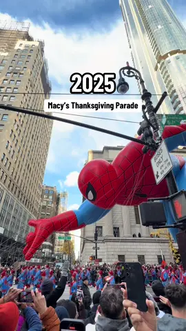 Macy’s 2025 Thanksgiving Parade 🍁 PS I knew they were gonna have labubu this year 🤣😭 #nyc #newyork #thanksgiving #thanksgiving2025 #thanksgivingparade 