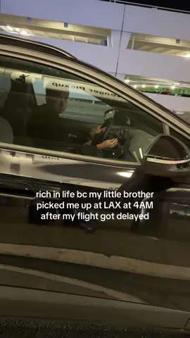 Raised by women 😌😌 #brother #youngerbrother #lax #littlebrother 