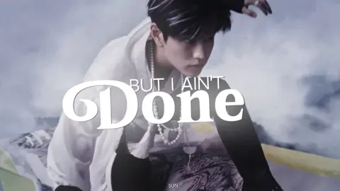 DIVINE - Stray Kids ✨ seungmin the man that you areee😮‍💨 #straykids #divine #do_it #allweneedislovedreamsandstraykids #tipografia 