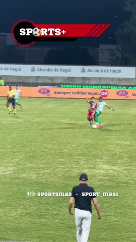 Disculpen, pero el que estuvo en posicion de gol. ¿Porque no pateo? #fypシ #videoviralシ #reels #barranquilla #fbreelsfypシ゚viralvideo   