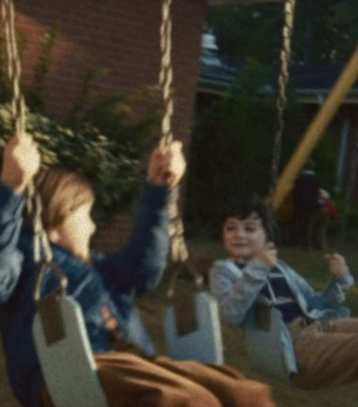 BYLER FLASHBACK SCENE CROPPED @𝙨𝙤𝙪𝙢𝙞𝙖໑  #strangerthings5 #strangerthings #willbyers #mikewheeler #byler 