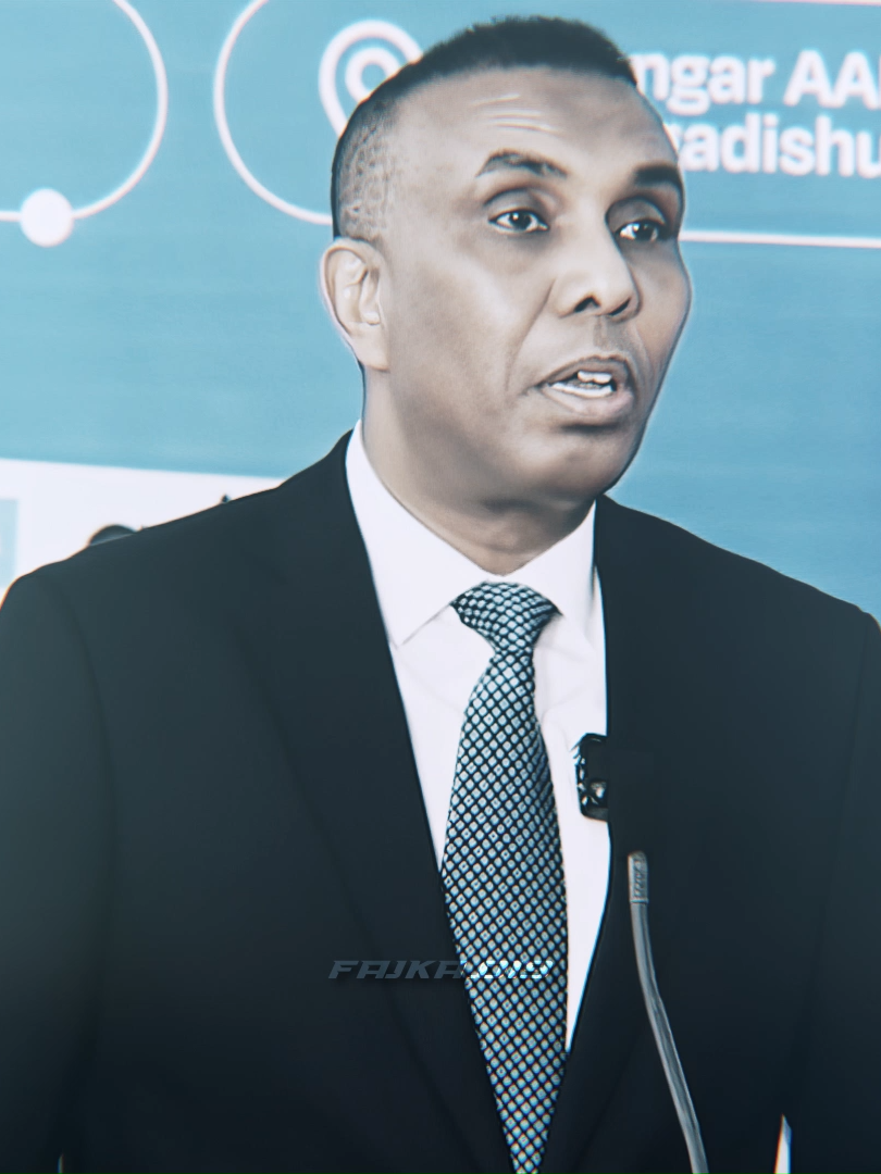 b*tch be humble 😎 /// like saar 😍 . . . #siyadbare14 #editz #somalitiktok #fajiste_edit