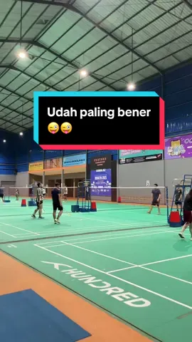 dan uda paling bener mainnya di pratama badminton arena sidokare aja 🏸🏸#badmintonindonesia #badmintonplayer #olahraga #fypage #fyppppppppppppppppppppppp 
