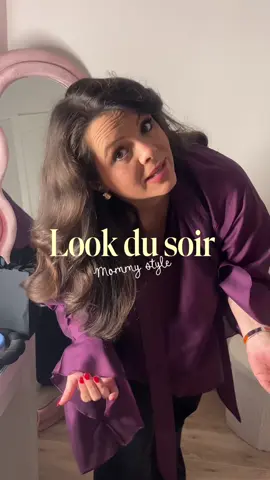 Look du soir en mode mommy style : c’est de plus en plus dur de rentrer dans des vêtements et de me sentir bien mais bon 😭 Vous pensez quoi de mon look ? J’adore mon chemisier c’est la marque Caliope je l’ai shoppé sur @zalando.de 💜 Petit cadeau de chez @apmmonaco pour l’anniversaire de ma meilleure amie j’espère que ça va lui plaire 🎂  Le soir on est allés manger au restaurant Seiiki Le Yen, c’était excellent et le cadre magnifique si vous êtes sur Marseille je vous recommande !  #mommystyle #marseille #pourtoii #outfit #fashion 