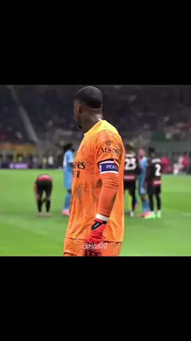 Mike Maignan 2025-26 😱🔥🧤 #theartofgoalkeeping #explore #motivation #goalkeeper #fyp 