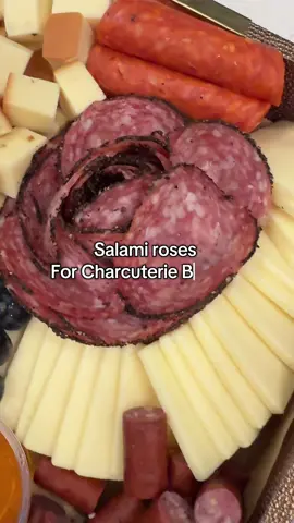 Some Thanksgiving prep fun 😆 Charcuterie boards with meat roses 🌹 #charcuterieboardsoftiktok #thanksgivingdinner #thanksgivingappetizers #salamirose 