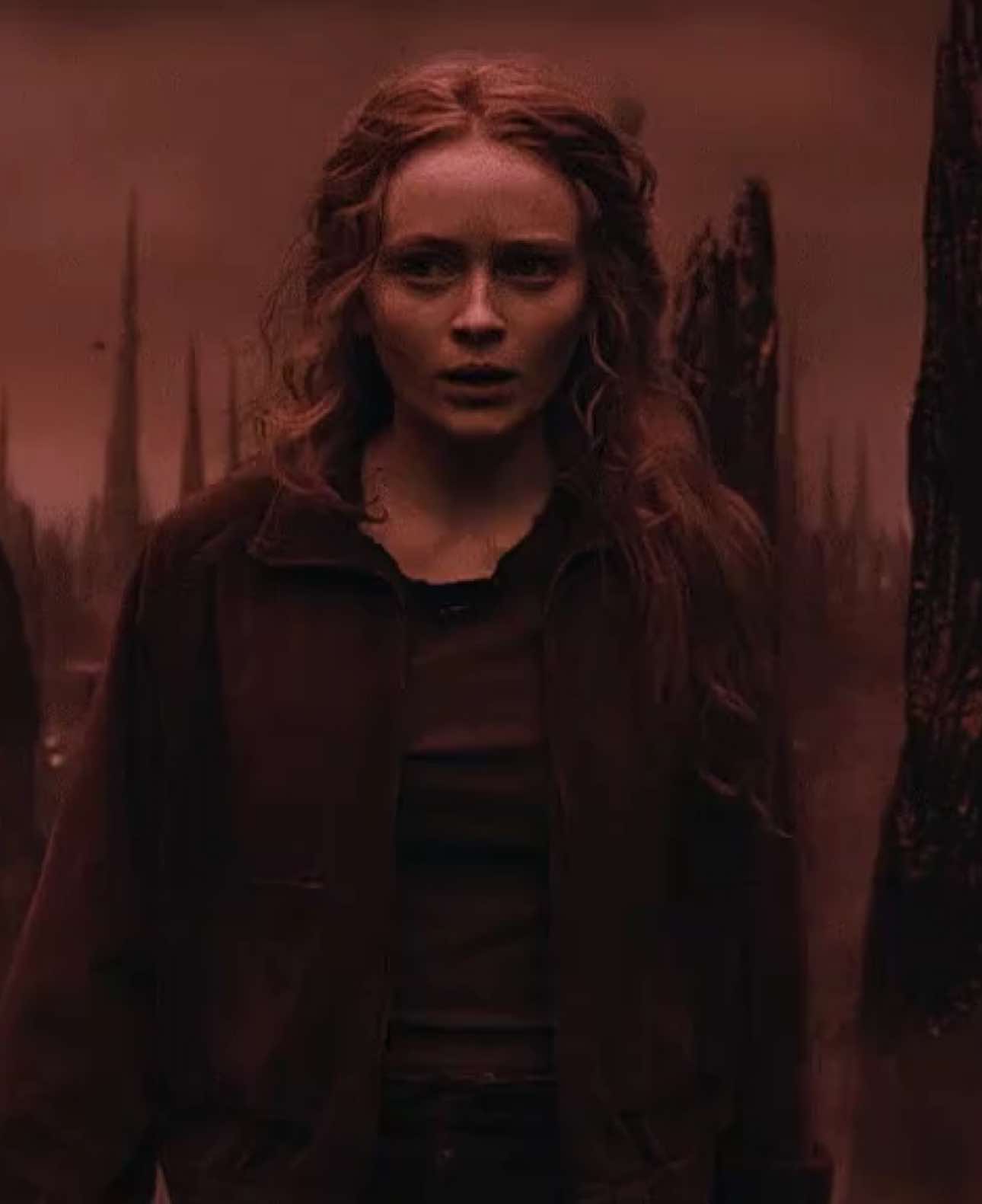 [ST5 SPOILERS] max in vecna’s mind lair. #strangerthings5 #strangerthingsedit #aepsflayer #aftereffects #maxmayfield  cc: sat6rns | scp: fragmentpacks | my idea!!  HIGH QUALITY ORIGINAL CONTENT STRANGER THINGS 5 MAX MAYFIELD EDIT ⚠️ FAKE ALL ⚠️