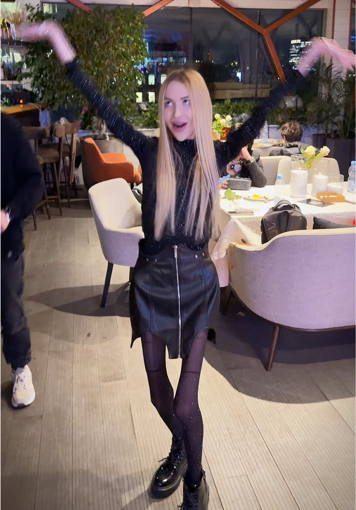 А мы на тусе @movchaznaa 