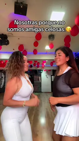 @Xiamena Santillan son mi bonita siempre haciendo locuras #tiktokviral 