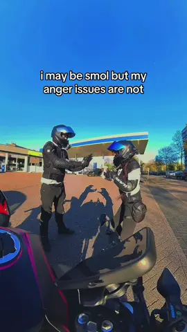 pray for @loeekaas , he has to deal with my anger issues 🥰 #motorbike #motorcycle #fyp #bikercouple #relationshipgoals 