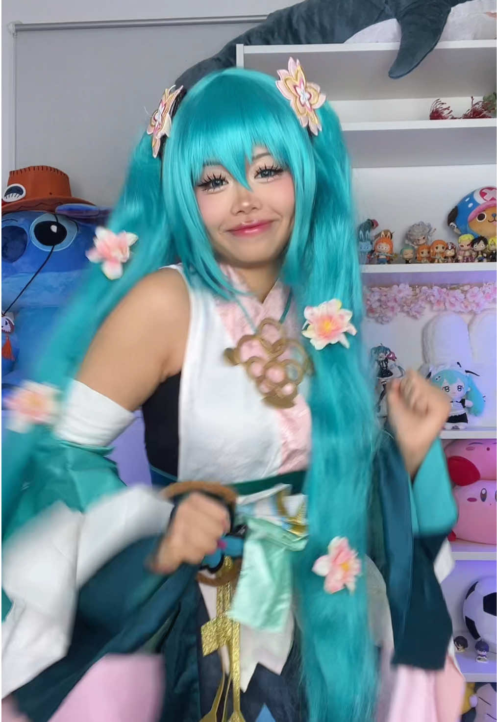 Miku daiyooooo 💗🙂‍↕️ #hatsunemiku #hatsunemikucosplay #vocaloid 