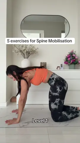 5 einfache Übungen für eine gesunde Wirbelsäule 💕 Mache diese Übung am besten jeden Tag, um Verspannungen im Rücken zu vermeiden oder auch zu verbessern. diese Übung ist für alle Altersgruppen geeignet. ✨ #deutsch #WirbelsäulenFlow #spinemobility #spinehealth #Mobility 