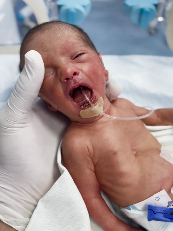 #newborn #adorable #baby #cutebaby #babyfirstbreath 