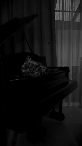 Başqaları ilə yarışmaq yox, dünənki özündən güclü olmaqdır əsl zəfər..🍂