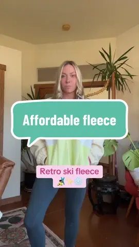 Love the colors of this lightweight fleece pullover #fleece #fleecepullover #winterfashion 