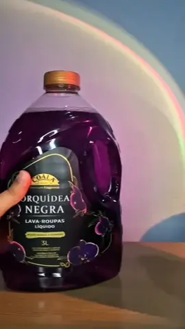 Kit Coala Laundry | 1 Lava Roupas 3L + 1 Amaciante Concentrado 1L | Fragrância Orquídea Negra.  LINK NA BIO ↖️ #kitcoala #lavaroupas #amaciante #coala #perfume 