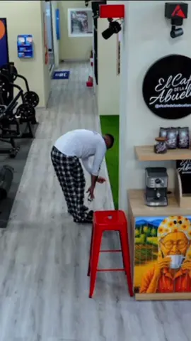 Celebrando su gran logro🤎🦍🎉#lacasadealofoke #finaldelacasadealofoke #teammichael #michael #tiktokviral 