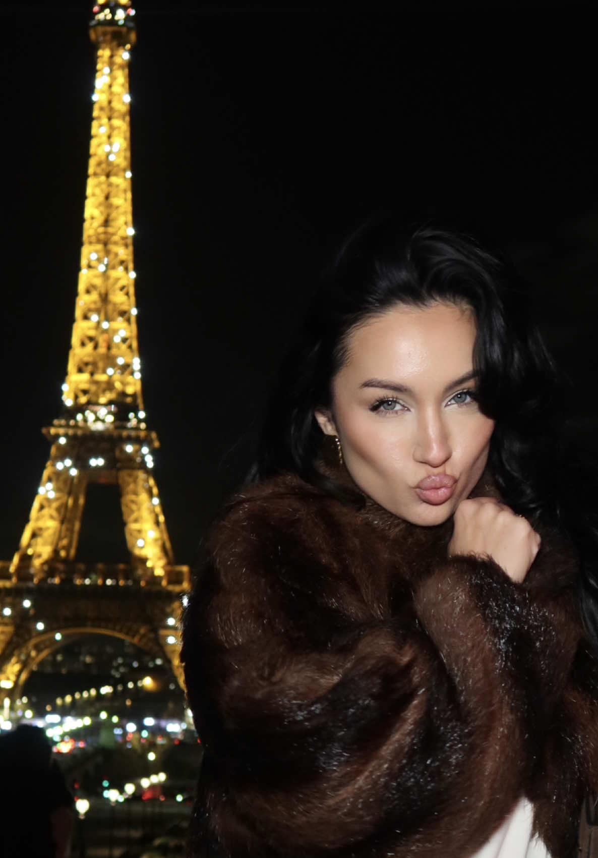 So easy to make me happy 🫠✨ #parisienstyle #paris #drusckha #drusckhastyle #fyp 