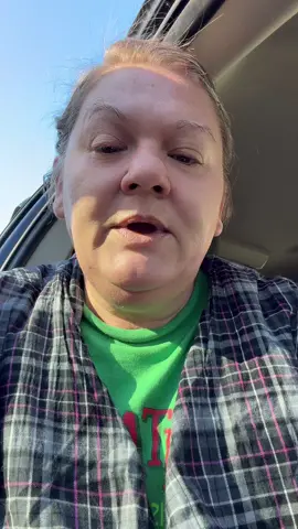 I am sorry you have to keep seeing my videos but unfortunately I need help I can’t give up now so if you like to help us our #gofundme is in our bio any thing is greatly appreciated and my Cash App is $LoneCats if you like to help us with other stuff we need thank y’all just keep us in your prayers and thoughts this holiday and hope everyone has great turkey 🦃 day #homeless #helpme #fyp #thedivakats 