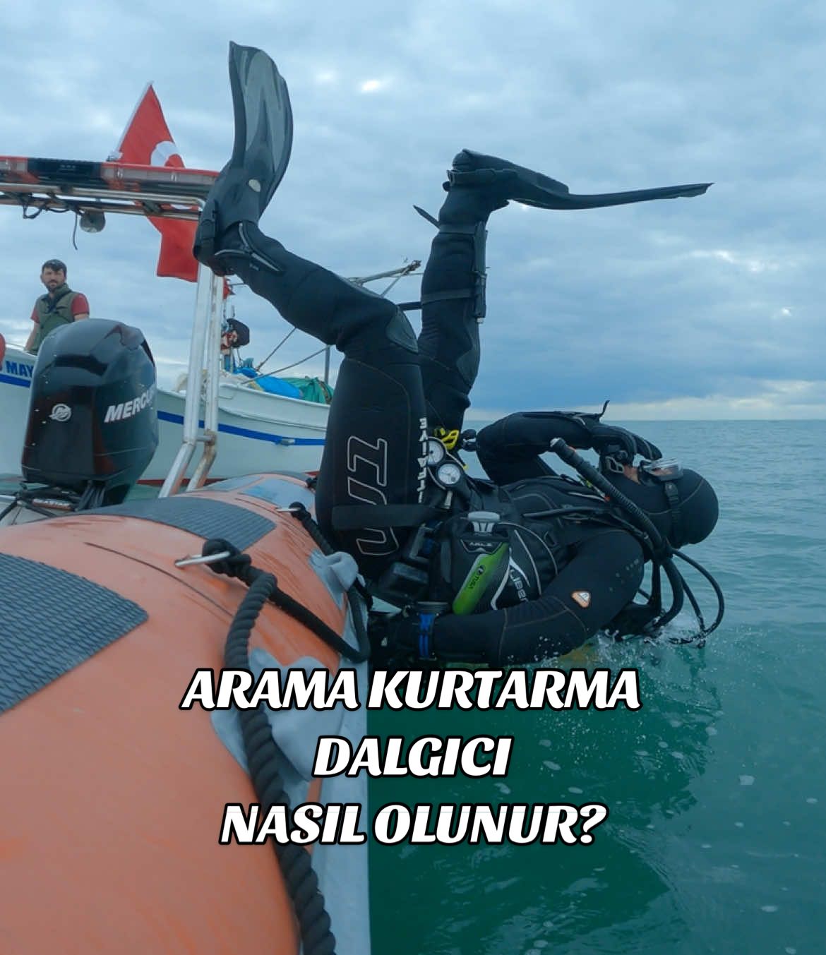 SUALTI ARAMA KURTARMA DALGICI NASIL OLUNUR?  . . . . . #dalgıç #dalış #sualtı #underwater #itfaiye 