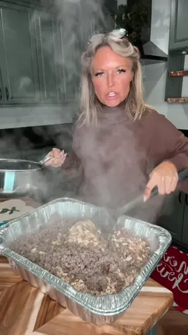 Replying to @KevinS Everything but the kitchen sink STUFFING 🤭 •~•#stuffingrecipe #stovetopstuffing #thanksgiving #thanksgivingstuffing @Ocean Spray Inc. 