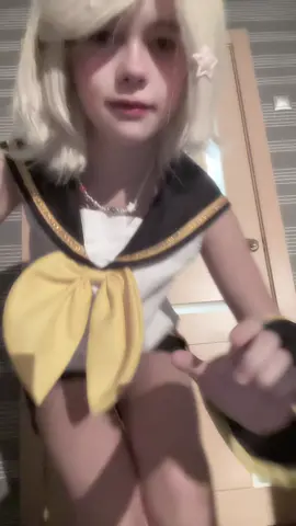 OK #KagamineRin #KagamineRincosplay #Vocaloid #Vocaloidcosplay #cosplay 