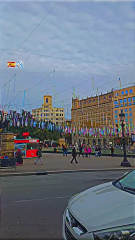 Barcelona 💸 #viral_video #Europe #foryou #foryoupage 