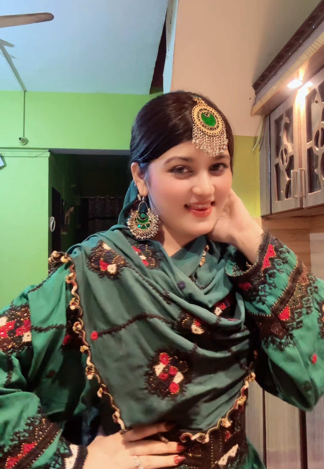 🫣#creatorsearchinsights @Roman shah live account #wardakhanofficial5 #explorepage #unfreezemyacount 