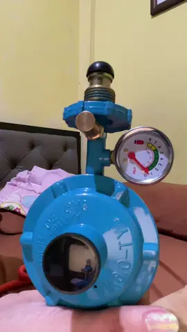 LPG Regulator with gauge and safety pin push button, anti-explosion #saferegulator #lpgregulatorwithgauge #regulator #regulators 