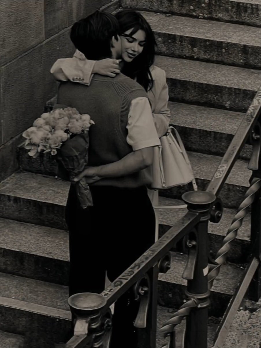 لا شيء يـُلفِت الإنتباه إلا هي.!❤🦋