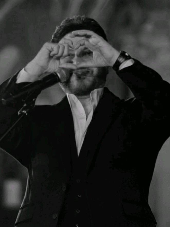 انا لو عشت اسقيه من حبي طول العمر شويه عليه❤️❤️❤️✨️#hanyshaker #اسطورة_كل_الاجيال_هاني_شاكر #امير_الطرب_والغناء_العربي_هاني_شاكر #explore #اغاني_هاني_شاكر 