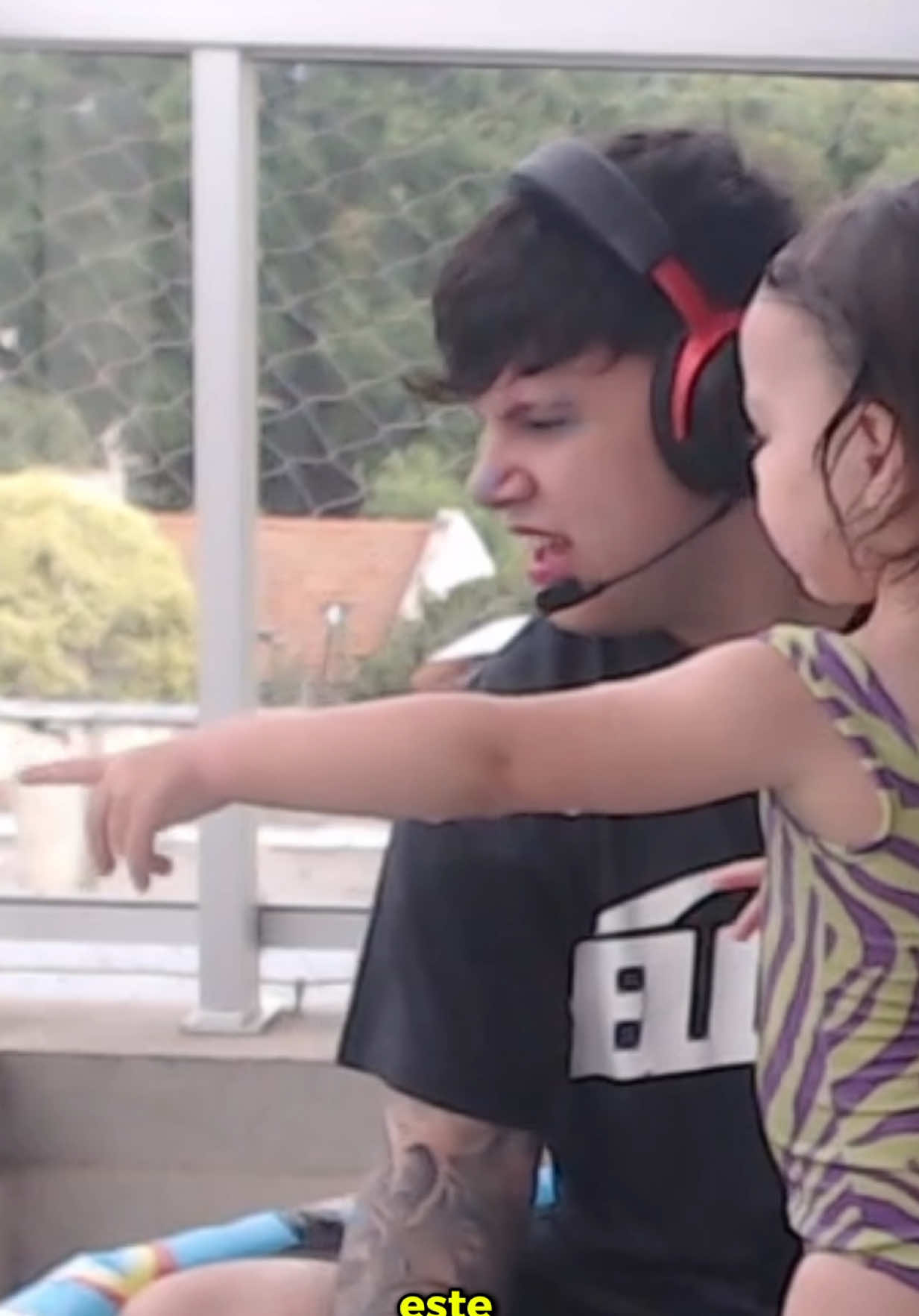 Pobre Ton🥺😂😂 #6tn #argentina #mimi #kiaratuliano #gastonykiara 