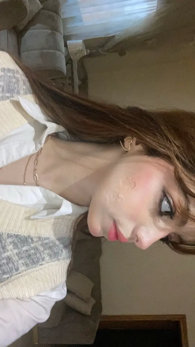 #addisonrae #jawline 