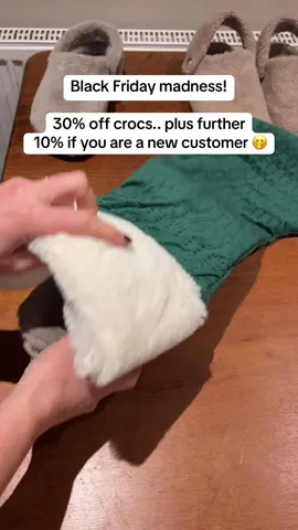 The best of black friday! 30% minimum off of the crocs slippers.. but hurry. They are selling FAST! #crocsslippers #slippers #crocs #tiktokmademebuyit #blackfriday 