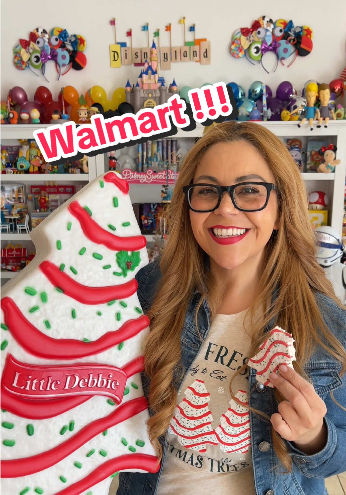Guys these are so cute!!! Walmart link in my bio! Hurry before they sell out! 😍🤗 #blackfriday #littledebbie #christmas #blowmold #walmart