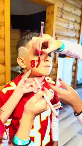 @Taylor Swift @Travis Kelce @Chiefs #chiefs #dallas #evycruz #LIVEFEST2025 #dallastexas 