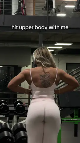 3 sets of 8-10 reps I ALSO DO PULL UPS JUST FORGOT TO INCLUDE CLIPS  #fyp #Fitness #GymTok #gymgirl #upperbodyworkouts 