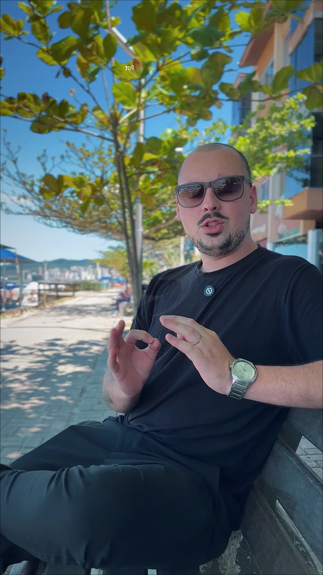 A promessa foi segurança, o resultado foi perda. 🚨 Nos últimos dias, a notícia sobre o Banco Master reacendeu um debate crucial: o que é, de fato, um investimento seguro? Centenas de investidores descobriram da pior forma que o dinheiro aplicado não estava tão protegido quanto imaginavam. O problema é o mesmo: a estabilidade não nasce no discurso. Ela está naquilo que é real. No mercado imobiliário, o patrimônio não some de um dia para o outro. Com a escolha do projeto certo, no lugar certo e com análise séria, você constrói proteção e não apenas expectativa. Invista em solidez. Invista em realidade. Com a Potencial Imóveis, a estabilidade do seu patrimônio está no mercado imobiliário 🧡 #potencialimoveis #potencialimoveispb #imobiliariapotencialimoveis #imobiliariaitapema #portobelosc #itapemasc #investimentoimobiliario #rentabilidadereal #construindopatrimonio