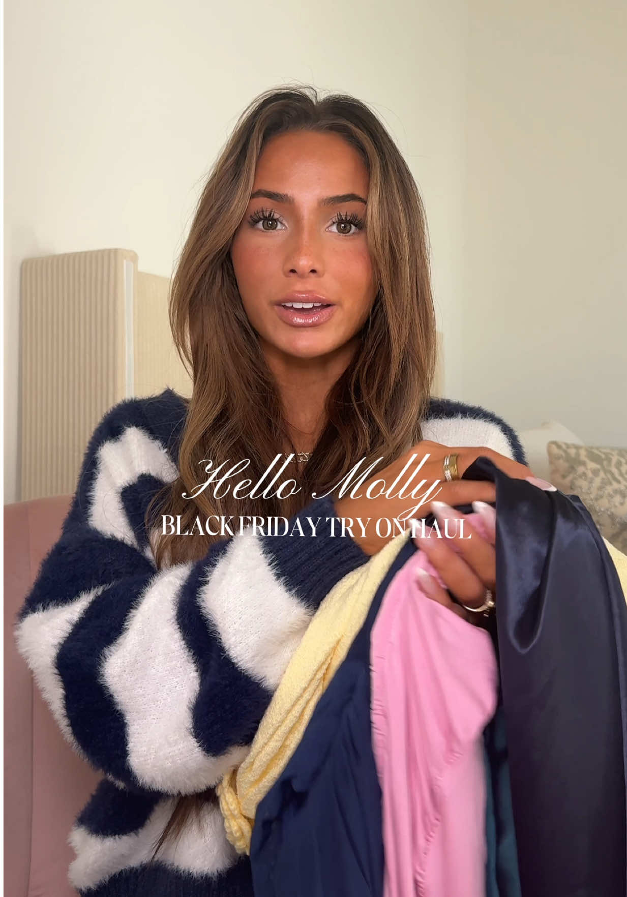 Don’t Miss Out! @Hello Molly ‘s  Black Friday Sale is on NOW with 25% off sitewide!