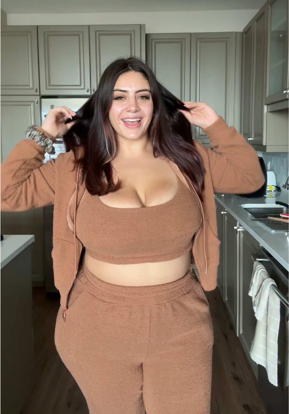 thankful for all 700k of yall 🦃❤️